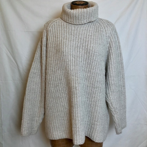 LAUREN Ralph Lauren Turtleneck Sweater - Picture 1 of 4